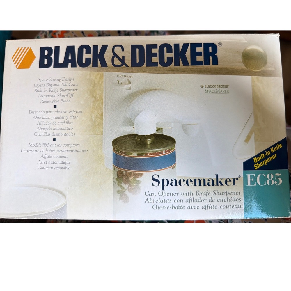 Black & Decker Spacemaker EC85 Under Cabinet Can Opener Knife Sharpener NEW